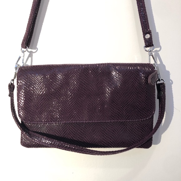 Purple faux snake print cross body purse - Picture 1 of 8